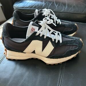 New Balance Women's Sneakers